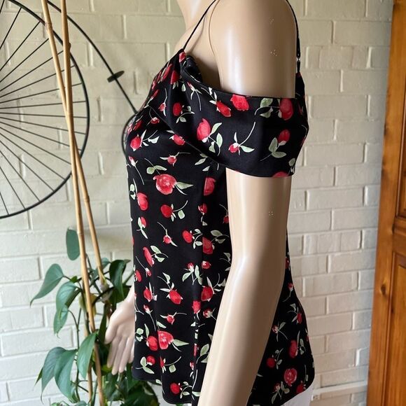 Reformation off the shoulder blouse black with rose pattern size XS EUC - Picture 5 of 10